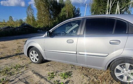 KIA Rio II, 2011 год, 620 000 рублей, 2 фотография