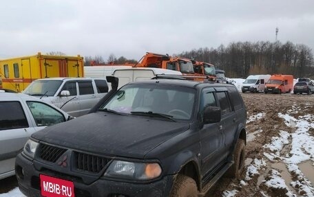 Mitsubishi Pajero Sport II рестайлинг, 2004 год, 700 000 рублей, 2 фотография