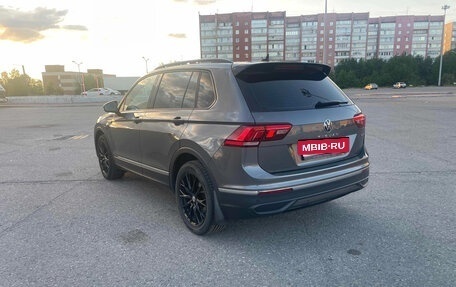 Volkswagen Tiguan II, 2021 год, 2 999 900 рублей, 3 фотография