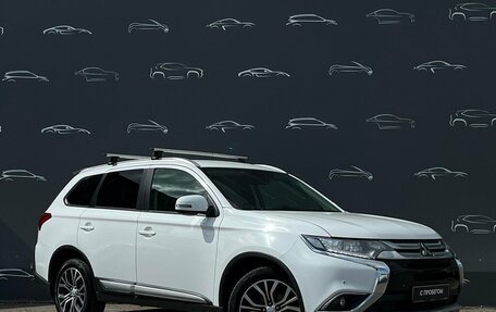 Mitsubishi Outlander III рестайлинг 3, 2015 год, 1 598 900 рублей, 3 фотография
