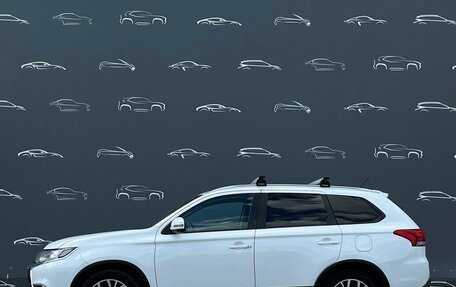 Mitsubishi Outlander III рестайлинг 3, 2015 год, 1 598 900 рублей, 12 фотография