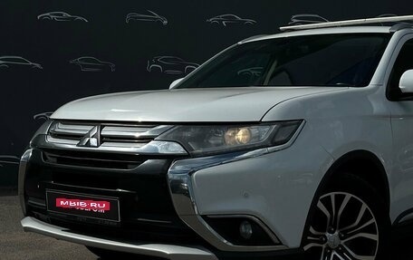 Mitsubishi Outlander III рестайлинг 3, 2015 год, 1 598 900 рублей, 25 фотография