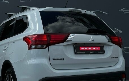 Mitsubishi Outlander III рестайлинг 3, 2015 год, 1 598 900 рублей, 26 фотография