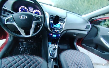 Hyundai Solaris II рестайлинг, 2012 год, 600 000 рублей, 4 фотография