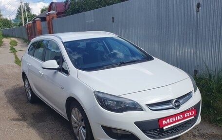 Opel Astra J, 2015 год, 1 100 000 рублей, 4 фотография