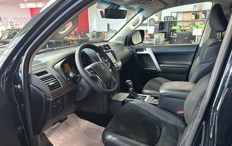 Toyota Land Cruiser Prado 150 рестайлинг 2, 2019 год, 4 950 000 рублей, 5 фотография