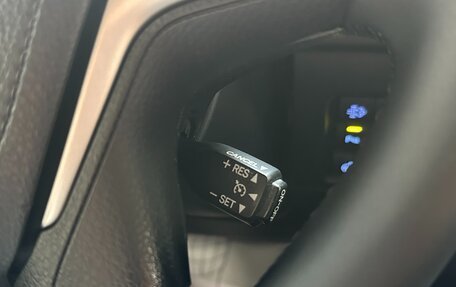 Toyota Land Cruiser Prado 150 рестайлинг 2, 2019 год, 4 950 000 рублей, 14 фотография