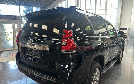 Toyota Land Cruiser Prado 150 рестайлинг 2, 2019 год, 4 950 000 рублей, 4 фотография