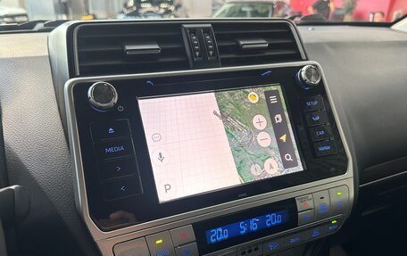 Toyota Land Cruiser Prado 150 рестайлинг 2, 2019 год, 4 950 000 рублей, 24 фотография