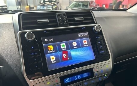 Toyota Land Cruiser Prado 150 рестайлинг 2, 2019 год, 4 950 000 рублей, 22 фотография