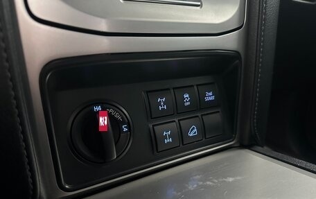 Toyota Land Cruiser Prado 150 рестайлинг 2, 2019 год, 4 950 000 рублей, 19 фотография