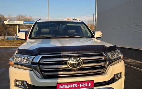 Toyota Land Cruiser 200, 2015 год, 6 200 000 рублей, 1 фотография