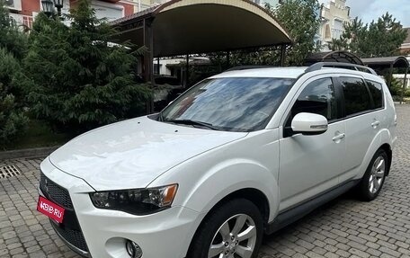 Mitsubishi Outlander III рестайлинг 3, 2010 год, 1 400 000 рублей, 1 фотография
