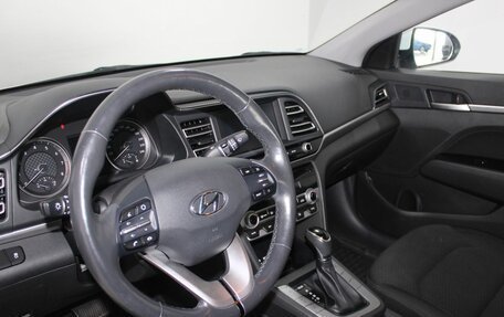 Hyundai Elantra VI рестайлинг, 2019 год, 1 699 900 рублей, 10 фотография