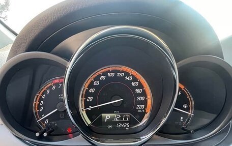 Toyota Yaris, 2022 год, 1 540 000 рублей, 7 фотография