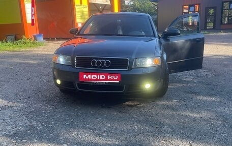 Audi A4, 2001 год, 400 000 рублей, 2 фотография