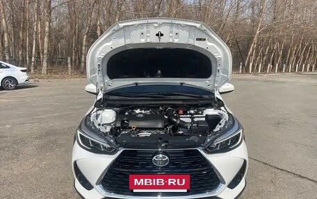 Toyota Yaris, 2022 год, 1 540 000 рублей, 5 фотография