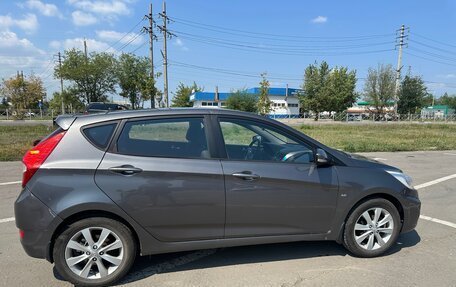 Hyundai Solaris II рестайлинг, 2013 год, 580 000 рублей, 5 фотография