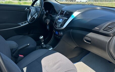 Hyundai Solaris II рестайлинг, 2013 год, 580 000 рублей, 8 фотография