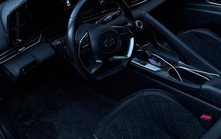 Hyundai Elantra, 2021 год, 2 100 000 рублей, 9 фотография