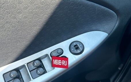 Hyundai Solaris II рестайлинг, 2013 год, 580 000 рублей, 14 фотография