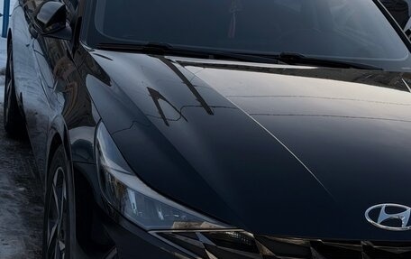 Hyundai Elantra, 2021 год, 2 100 000 рублей, 13 фотография