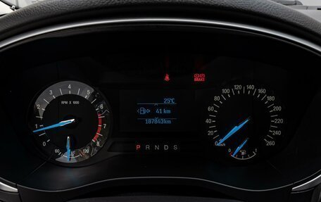 Ford Mondeo V, 2017 год, 1 350 000 рублей, 15 фотография