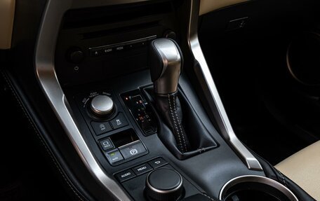 Lexus NX I, 2016 год, 2 860 000 рублей, 12 фотография