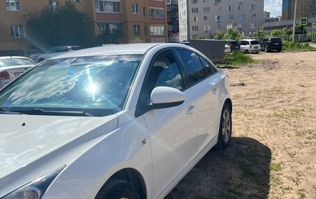 Chevrolet Cruze II, 2011 год, 450 000 рублей, 2 фотография