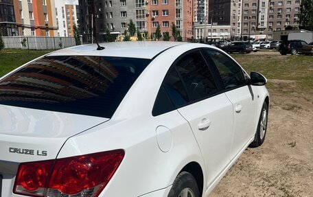 Chevrolet Cruze II, 2011 год, 450 000 рублей, 6 фотография