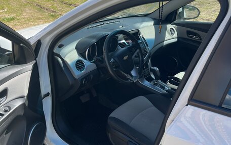 Chevrolet Cruze II, 2011 год, 450 000 рублей, 13 фотография