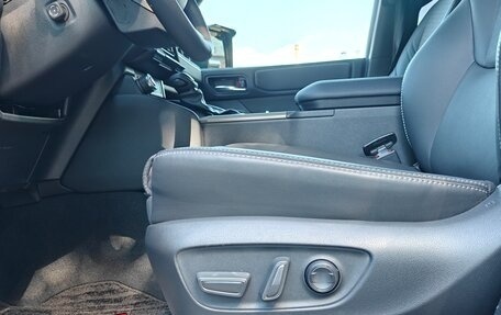 Toyota Land Cruiser Prado, 2025 год, 10 985 000 рублей, 23 фотография