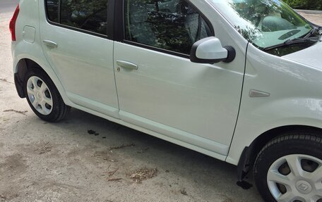 Renault Sandero II рестайлинг, 2014 год, 630 000 рублей, 3 фотография