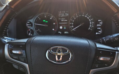 Toyota Land Cruiser 200, 2015 год, 6 200 000 рублей, 3 фотография