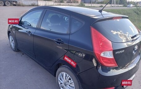Hyundai Solaris II рестайлинг, 2012 год, 900 000 рублей, 4 фотография