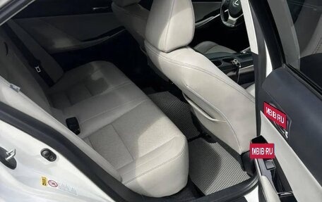 Lexus IS III, 2016 год, 2 550 000 рублей, 15 фотография