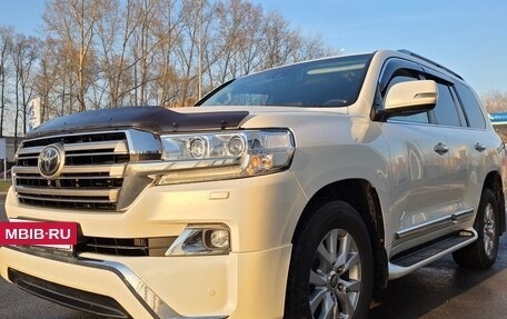 Toyota Land Cruiser 200, 2015 год, 6 200 000 рублей, 7 фотография
