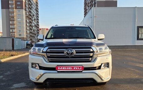 Toyota Land Cruiser 200, 2015 год, 6 200 000 рублей, 20 фотография