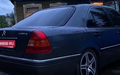 Mercedes-Benz C-Класс, 1995 год, 350 000 рублей, 3 фотография
