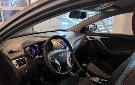 Hyundai Elantra V, 2012 год, 1 096 000 рублей, 23 фотография