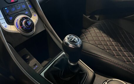 Hyundai Elantra V, 2012 год, 1 096 000 рублей, 31 фотография