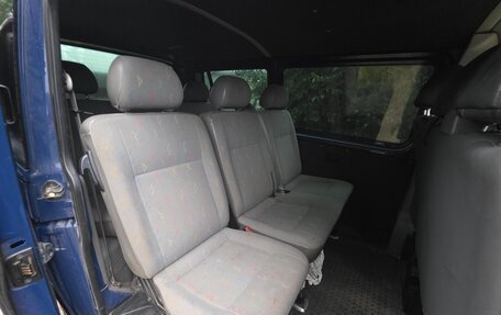 Volkswagen Transporter T5 рестайлинг, 2004 год, 720 000 рублей, 8 фотография