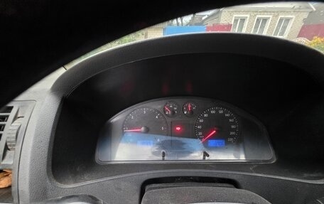 Volkswagen Transporter T5 рестайлинг, 2004 год, 720 000 рублей, 3 фотография