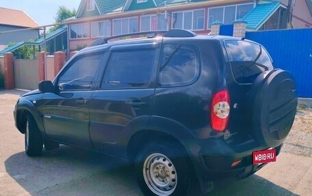 Chevrolet Niva I рестайлинг, 2011 год, 520 000 рублей, 5 фотография