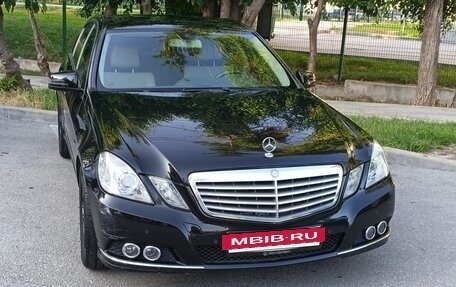 Mercedes-Benz E-Класс, 2010 год, 1 500 000 рублей, 13 фотография