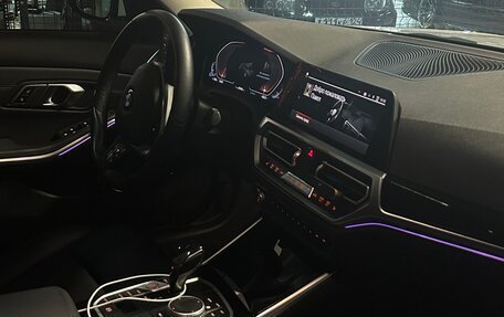 BMW 3 серия, 2021 год, 3 650 000 рублей, 10 фотография