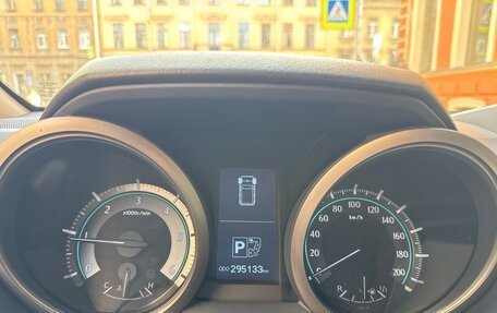 Toyota Land Cruiser Prado 150 рестайлинг 2, 2012 год, 2 400 000 рублей, 11 фотография