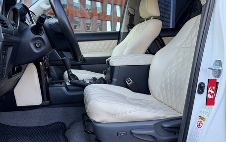 Toyota Land Cruiser Prado 150 рестайлинг 2, 2012 год, 2 400 000 рублей, 7 фотография