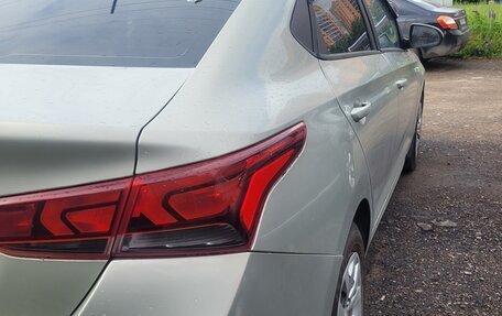 Hyundai Solaris II рестайлинг, 2019 год, 950 000 рублей, 6 фотография