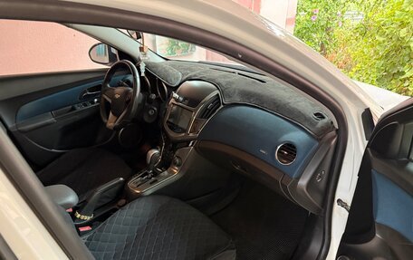 Chevrolet Cruze II, 2014 год, 850 000 рублей, 3 фотография
